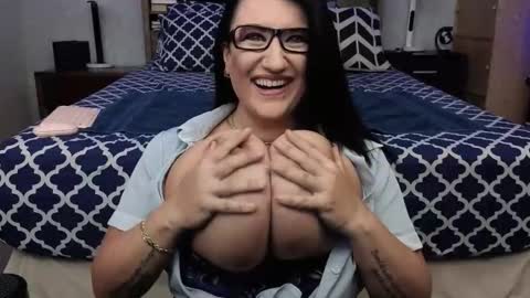 Rayna online show from October 31, 2025, 12:00 am