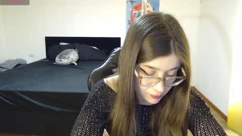 dearlilith6666 online show from December 5, 2024, 1:06 pm