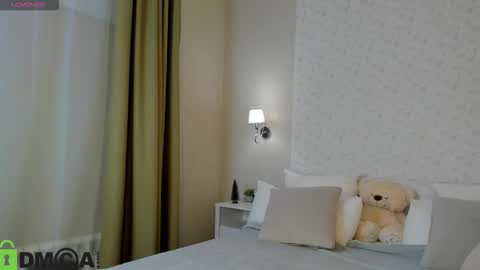 Jennifer online show from February 1, 2026, 11:25 pm