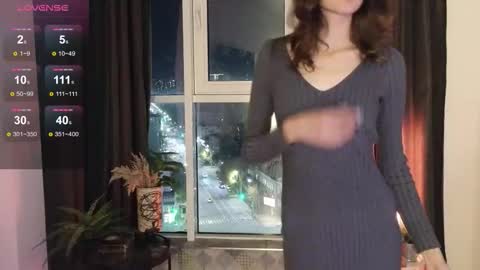 Snapshot of debihenks chatting on October 29, 2025, 6:20 pm Eva online show from October 29, 2025, 6:20 pm