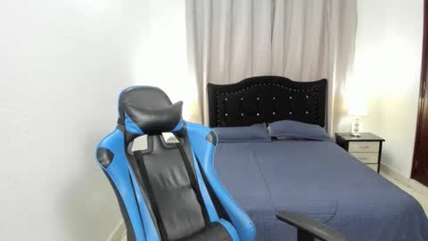  Dbora  online show from March 24, 2026, 10:48 pm