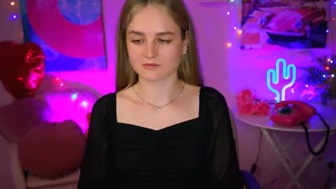 Snapshot of deboralarson chatting on March 10, 2025, 11:10 am Debora online show from March 10, 2025, 11:10 am