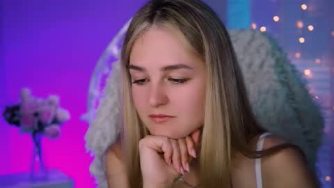 Snapshot of deboralarson chatting on September 11, 2025, 4:12 am Debora online show from September 11, 2025, 4:12 am