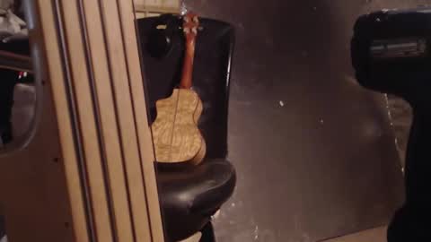 Snapshot of decarabas22 chatting on April 12, 2026, 7:13 am decarabas22 online show from April 12, 2026, 7:13 am