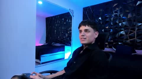 declan_fox online show from October 22, 2025, 4:46 am