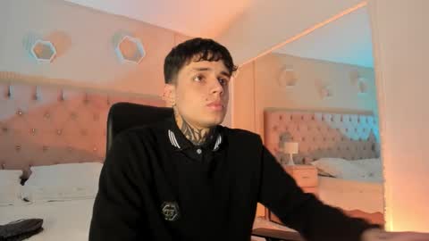 declan_fox online show from October 27, 2025, 4:05 am