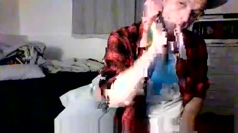 Dee4dayz online show from June 6, 2026, 5:01 am
