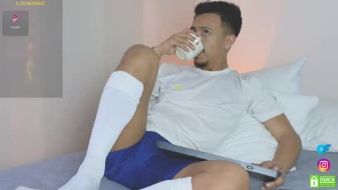 Snapshot of deen_salvatore chatting on March 30, 2026, 11:44 am deen_salvatore online show from March 30, 2026, 11:44 am