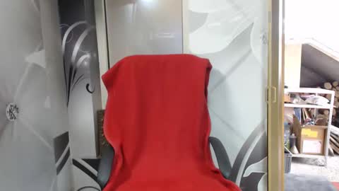 hi guys i m a cute milf i m here for good time and nice people pls be respectfool and enjoy me online show from May 12, 2026, 7:49 am