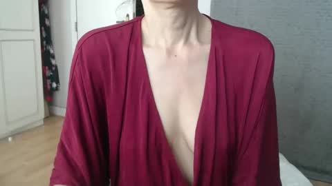 KamiDevi online show from September 16, 2025, 12:17 pm