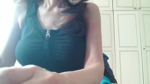 Snapshot of deessedivine chatting on April 12, 2026, 11:59 am KamiDevi online show from April 12, 2026, 11:59 am
