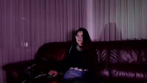 Snapshot of deesseluxure_ chatting on January 11, 2025, 3:55 am Andre online show from January 11, 2025, 3:55 am