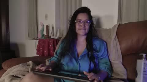 Snapshot of deesseluxure_ chatting on October 2, 2025, 7:04 am Andre online show from October 2, 2025, 7:04 am