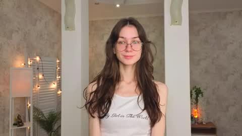 Snapshot of defeded_lovee chatting on October 4, 2025, 7:23 pm Amy online show from October 4, 2025, 7:23 pm