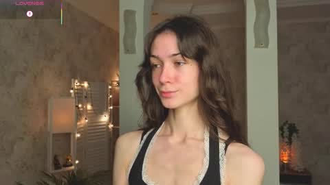 Snapshot of defeded_lovee chatting on October 9, 2025, 8:18 pm Amy online show from October 9, 2025, 8:18 pm