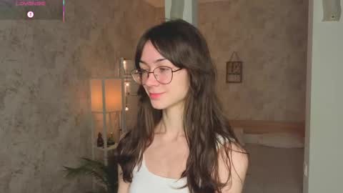 Snapshot of defeded_lovee chatting on October 25, 2025, 7:41 pm Amy online show from October 25, 2025, 7:41 pm