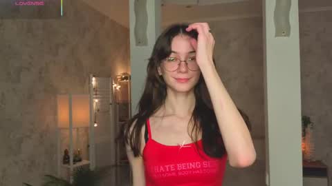 Snapshot of defeded_lovee chatting on October 26, 2025, 8:37 pm Amy online show from October 26, 2025, 8:37 pm