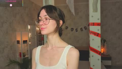 Snapshot of defeded_lovee chatting on October 30, 2025, 7:36 pm Amy online show from October 30, 2025, 7:36 pm