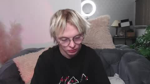 deficitt online show from December 23, 2024, 5:32 pm