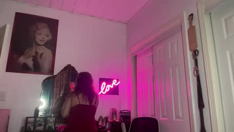 Snapshot of degeneratesaint chatting on September 17, 2025, 3:52 am Tori online show from September 17, 2025, 3:52 am