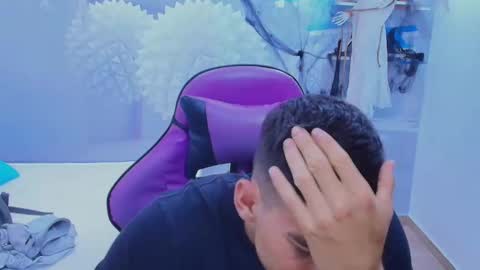 Snapshot of deiby_baby chatting on October 31, 2025, 10:00 pm DEIBY online show from October 31, 2025, 10:00 pm