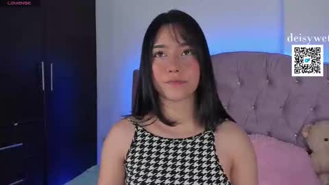 Snapshot of deisy_smith_ chatting on October 25, 2025, 10:34 am  Deisy  online show from October 25, 2025, 10:34 am