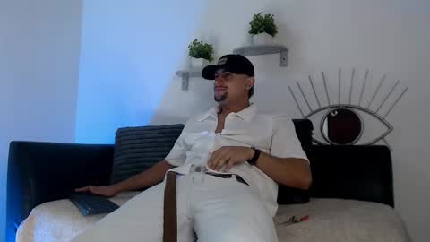  DEIVY  online show from September 28, 2025, 6:41 am