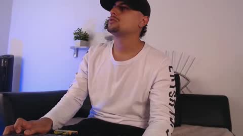  DEIVY  online show from October 24, 2025, 1:24 am