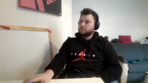 dekumate online show from February 11, 2025, 11:43 am