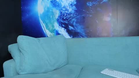 Snapshot of delessandro_world chatting on January 17, 2025, 4:49 am Delessandro online show from January 17, 2025, 4:49 am