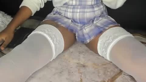 deli_la online show from March 8, 2026, 9:29 pm