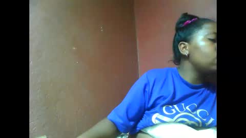 deliah712909 online show from January 2, 2025, 6:45 pm