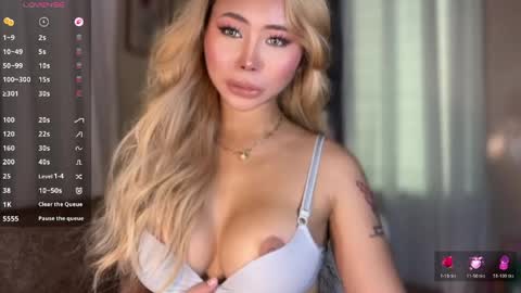 Snapshot of deliciousfaye chatting on March 17, 2026, 7:55 am Hello your loving faye 3 online show from March 17, 2026, 7:55 am