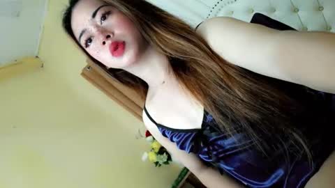 Sophie online show from April 27, 2026, 1:58 am
