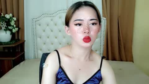 Sophie online show from April 30, 2026, 7:36 am