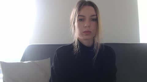 Snapshot of delightaurora chatting on October 3, 2025, 6:54 am Aurora online show from October 3, 2025, 6:54 am