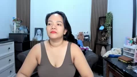 delightfulcurvy online show from December 15, 2025, 5:39 pm