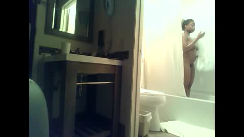 delightfuldark online show from January 8, 2025, 3:17 pm