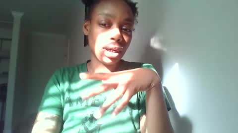 delightfuldark online show from February 10, 2025, 10:40 pm
