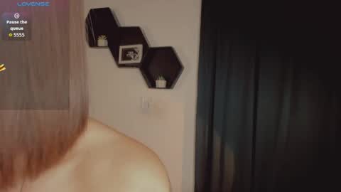 Delilah online show from May 9, 2026, 5:56 am