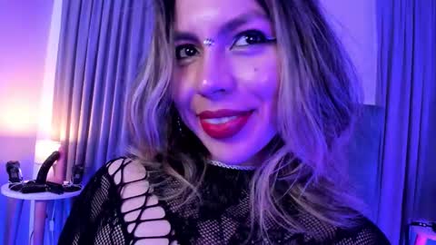 Snapshot of delilah_fix chatting on February 16, 2026, 9:33 pm della online show from February 16, 2026, 9:33 pm