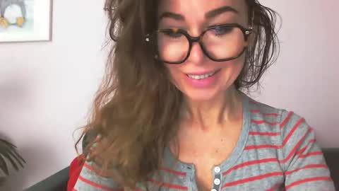 delilah_sweet online show from October 21, 2025, 8:04 am