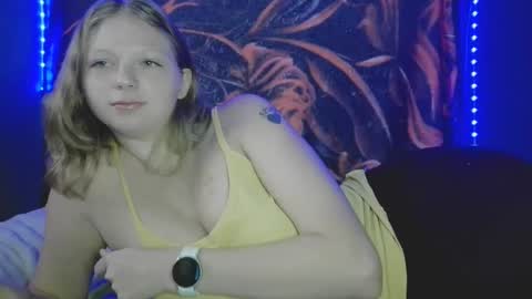 DelilaLove3412 online show from September 9, 2025, 4:06 pm