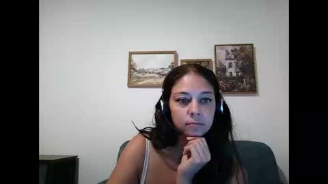 Snapshot of delinalake chatting on September 21, 2025, 11:50 pm Delina online show from September 21, 2025, 11:50 pm