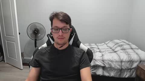 Snapshot of delirium451 chatting on February 12, 2025, 6:19 am Delirium online show from February 12, 2025, 6:19 am