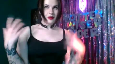 Snapshot of dellacrush_ chatting on February 11, 2025, 3:18 pm dellacrush_ online show from February 11, 2025, 3:18 pm