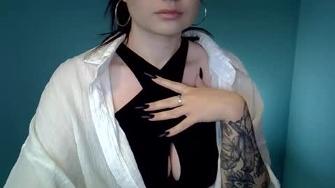 Snapshot of dellacrush_ chatting on February 20, 2025, 5:40 pm dellacrush_ online show from February 20, 2025, 5:40 pm