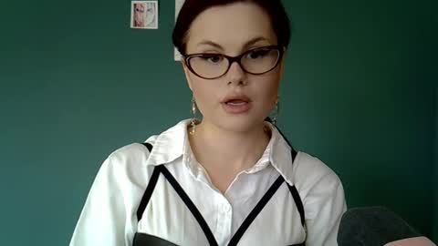 Snapshot of dellacrush_ chatting on February 24, 2025, 10:37 am dellacrush_ online show from February 24, 2025, 10:37 am