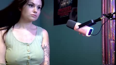 Snapshot of dellacrush_ chatting on February 24, 2025, 8:14 pm dellacrush_ online show from February 24, 2025, 8:14 pm