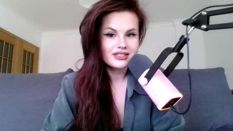 Snapshot of dellacrush_ chatting on March 9, 2025, 3:05 pm dellacrush_ online show from March 9, 2025, 3:05 pm